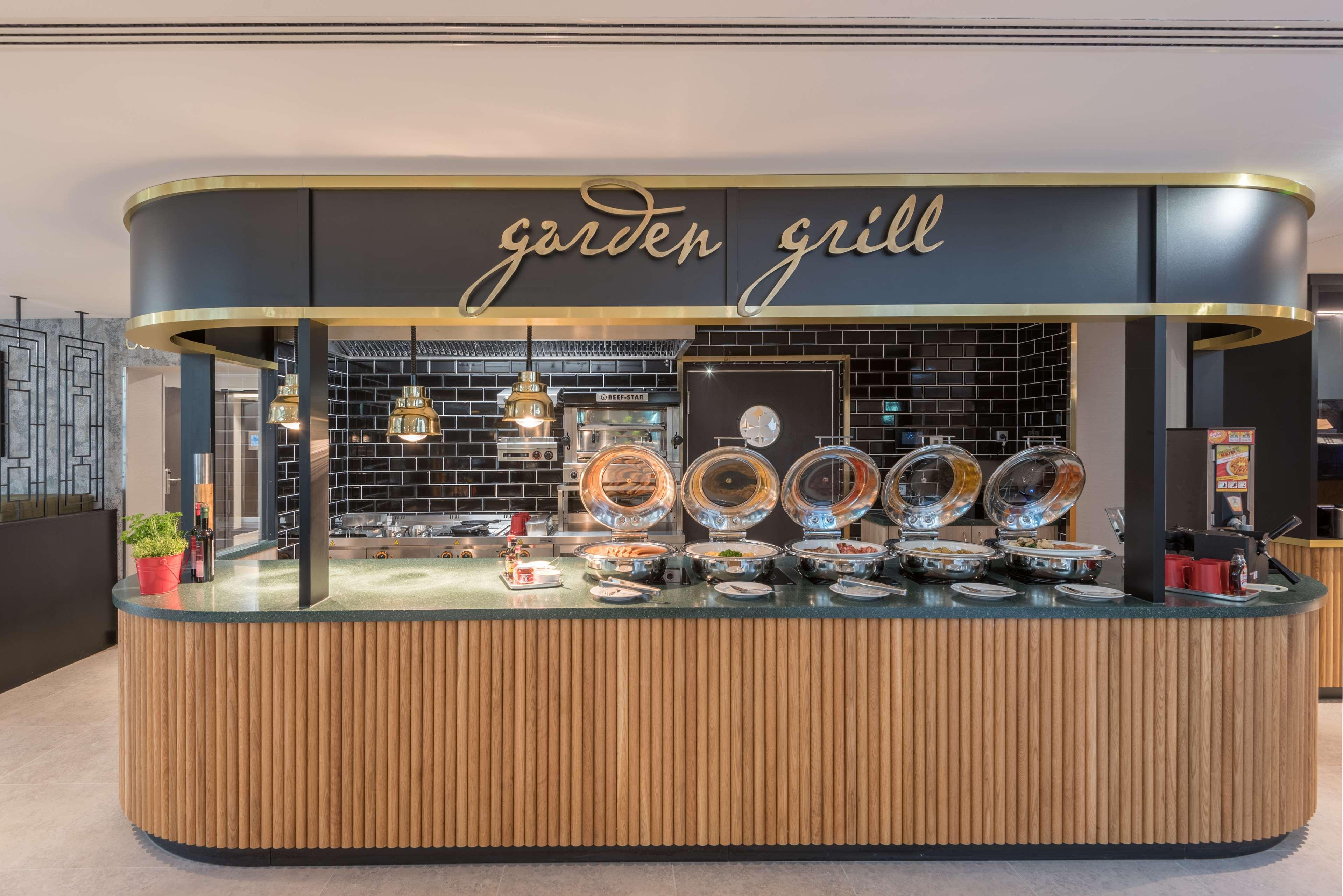 Hilton Garden Inn Frankfurt City Centre Frankfurt am Main Exterior photo