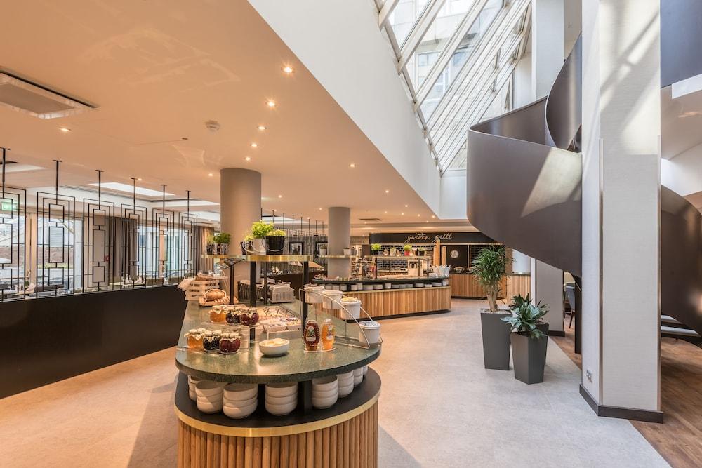 Hilton Garden Inn Frankfurt City Centre Frankfurt am Main Exterior photo