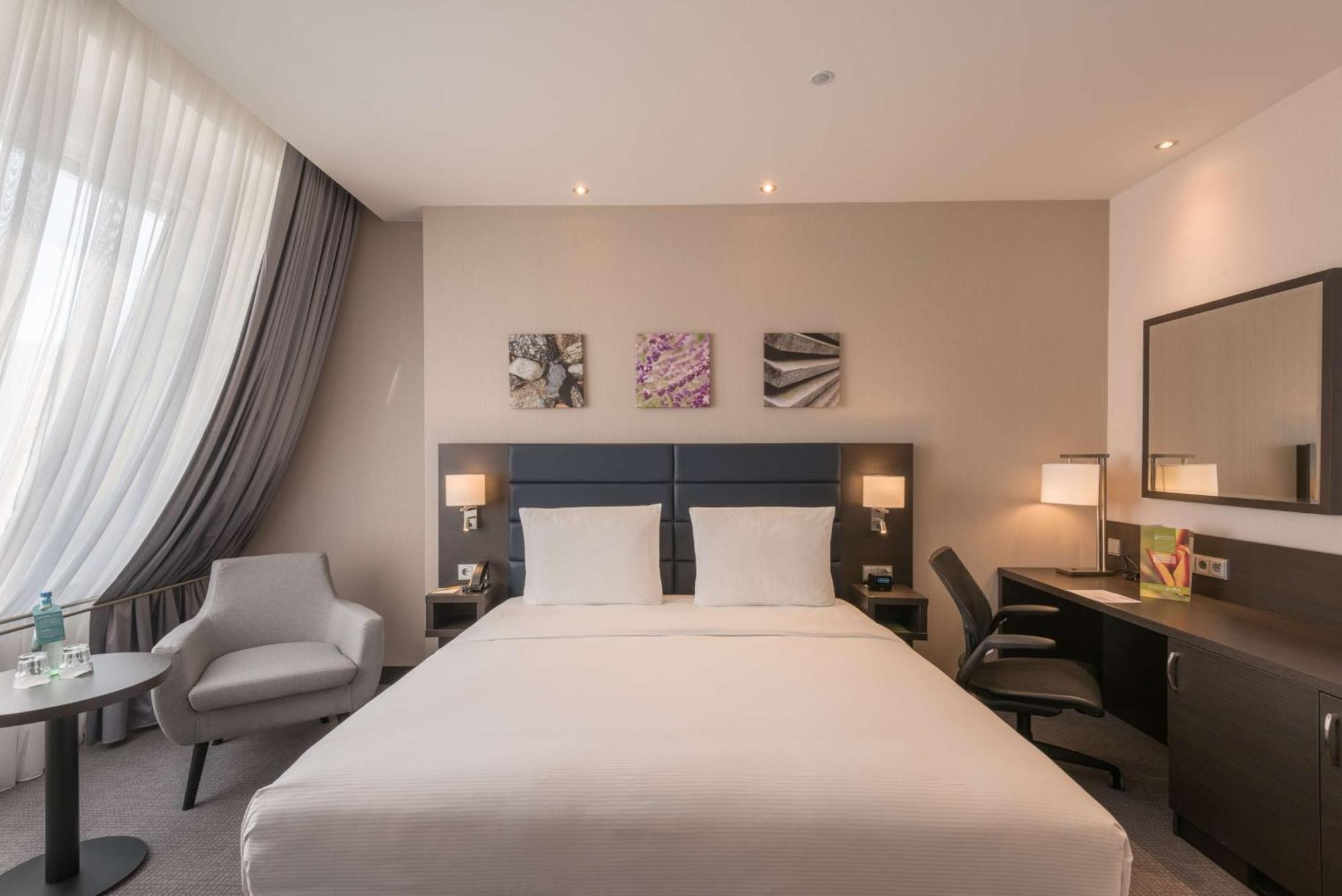 Hilton Garden Inn Frankfurt City Centre Frankfurt am Main Exterior photo