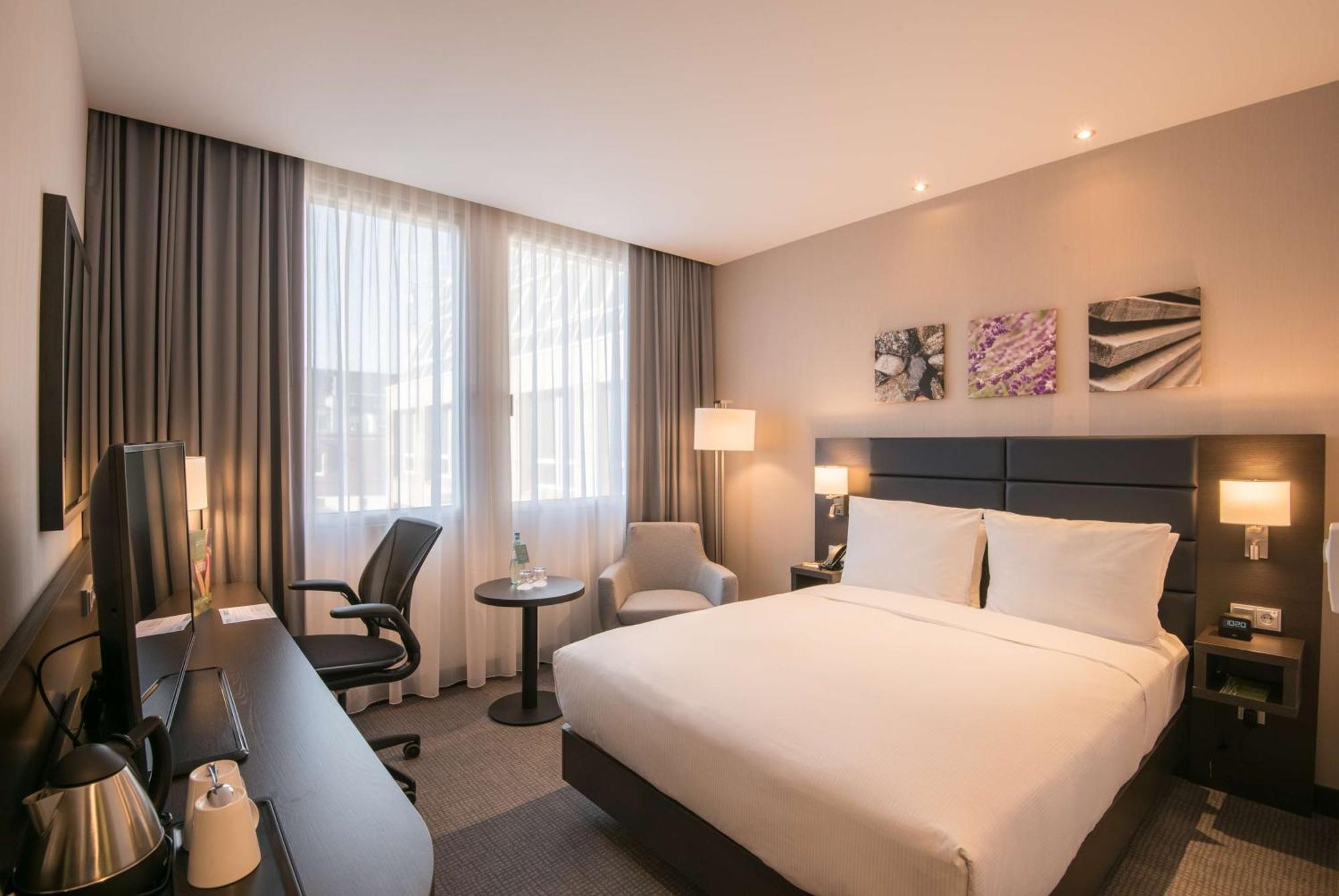 Hilton Garden Inn Frankfurt City Centre Frankfurt am Main Exterior photo